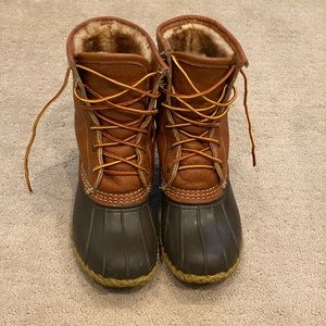 L.L. Bean Boots 8" Shearling-Lined women’s 6M